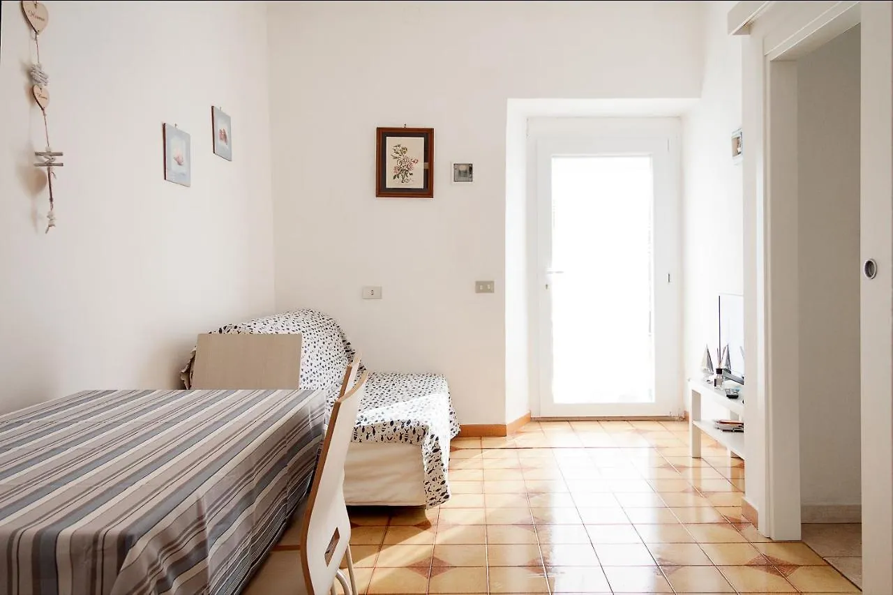 Apartment Nel Cuore Di Rio Marina Italy
